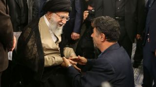 دیدار جمعی از فرماندهان، رزمندگان و ایثارگران و هنرمندان با رهبر انقلاب