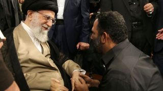 دیدار جمعی از فرماندهان، رزمندگان و ایثارگران و هنرمندان با رهبر انقلاب