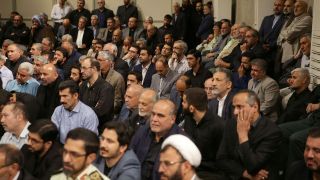 دیدار جمعی از فرماندهان، رزمندگان و ایثارگران و هنرمندان با رهبر انقلاب