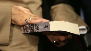 دیدار جمعی از فرماندهان، رزمندگان و ایثارگران و هنرمندان با رهبر انقلاب