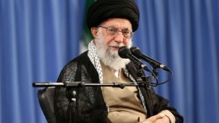 دیدار جمعی از فرماندهان، رزمندگان و ایثارگران و هنرمندان با رهبر انقلاب