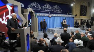 دیدار جمعی از فرماندهان، رزمندگان و ایثارگران و هنرمندان با رهبر انقلاب