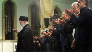 دیدار جمعی از فرماندهان، رزمندگان و ایثارگران و هنرمندان با رهبر انقلاب