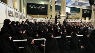 دیدار جمعی از فرماندهان، رزمندگان و ایثارگران و هنرمندان با رهبر انقلاب