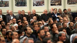 دیدار جمعی از فرماندهان، رزمندگان و ایثارگران و هنرمندان با رهبر انقلاب