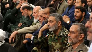 دیدار جمعی از فرماندهان، رزمندگان و ایثارگران و هنرمندان با رهبر انقلاب