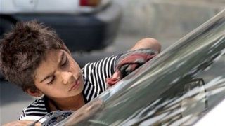 ماهان در کف خیابان بزرگ شده