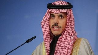 وزیر خارجه سعودی: جامعه جهانی باید مقابل ایران بایستد
