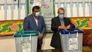  علی لاریجانی در ساری رای داد