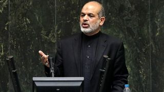 وزیر کشور: ملت ایران با اقتدار از همه پیچ‌ها عبور می‌کند