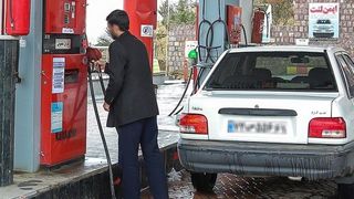 اختلال فنی در شبکه سوخت رسانی کشور/ فعالیت پمپ بنزین‌ها دچار وقفه شد
