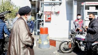 حضور سرزده رئیس جمهور در جایگاه سوخت میدان فردوسی تهران