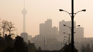 وضعیت قرمز ۱۶ ایستگاه کیفیت هوای تهران