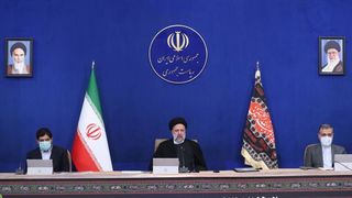 عزم دولت برای تمرکز زدایی از تهران/ استانداران اختیاردار می‌شوند؟