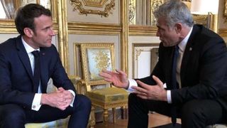 ادامه دوره‌گردی ضد ایرانی وزیر خارجه صهیونیست‌ها در پاریس