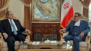 شمخانی در دیدار وزیر خارجه سوریه: آمریکا به دنبال بحران آفرینی‌های جدید است