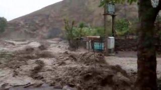 تصاویری از تخلیه ۳ روستای میناب در پی بارندگی‎های شدید 