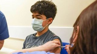 آغاز تزریق واکسن کرونا به کودکان در انگلیس