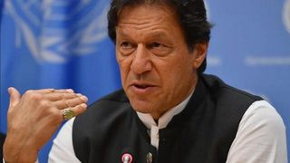 عمران خان برگزاری انتخابات فوری در پاکستان را خواست/ کاخ سفید: به شراکت با اسلام آباد پایبندیم
