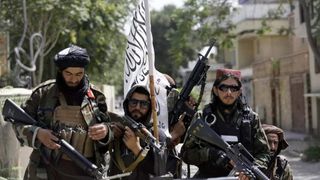 ادامه درگیری نیروهای طالبان با نظامیان پاکستانی در مناطق مرزی پکتیا