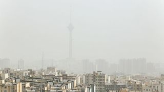 آماده‌باش اورژانس تهران برای مقابله با توفان احتمالی/ در روزهای غبارآلود از دستمال مرطوب استفاده کنید