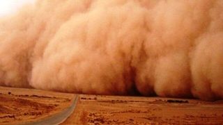 توفان گرد و خاک در سه استان