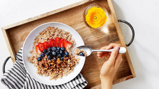 ساده‌ترین راه از بین بردن چربی شکم | چربی شکمی را با این ۵ غذا در وعده صبحانه از بین ببریم