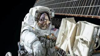 پیاده‌روی آسان در فضا با لباس فضایی نسل جدید ناسا