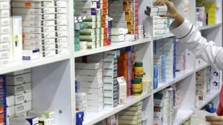 وزیر بهداشت: ۳.۵ میلیارد دلار به واردات دارو اختصاص یافت