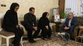 حضور معاون رئیس‌جمهور در منزل مادر شهید الداغی