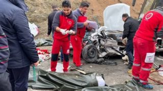 ۱۵ کشته و زخمی بر اثر واژگونی خودروی حامل اتباع بیگانه غیرمجاز در بلوچستان