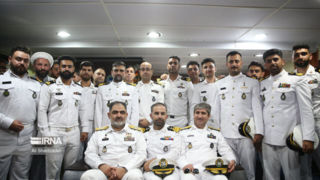 vاستقبال فرمانده نیروی دریایی از دریانوردان ایرانی