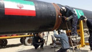 مقام پاکستانی: نگران جریمه ۱۸ میلیارد دلاری قرارداد گاز با ایران هستیم