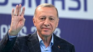 اردوغان: از مردم ترکیه به خاطر اعتماد مجدد برای ۵ سال آینده تشکر می‌کنم