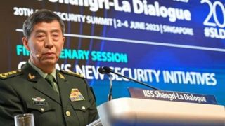 خودداری وزیر دفاع جدید چین از دست دادن با همتای آمریکایی