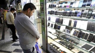 افت قیمت انواع تلفن همراه با ریزش قیمت ارز