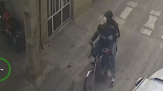 تصاویر لحظه سرقت موتورسیکلت در همدان