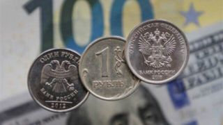 کاهش ارز روبل روسیه 