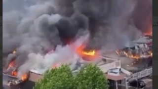 بزرگترین کتابخانه عمومی شهر مارسی⁩ فرانسه به آتش کشیده شد
