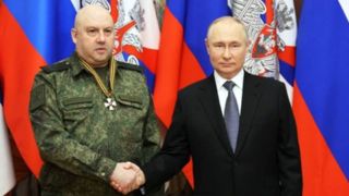 بازداشت ۱۳ افسر ارشد ارتش روسیه بخاطر شورش واگنر 