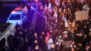 رئیس موساد و ۱۰۰ ژنرال صهیونیست‌ به جمع معترضان علیه نتانیاهو پیوستند