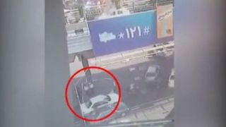 دستگیری دو موتورسواری که با قمه به ماموران پلیس راهور تهران حمله کردند