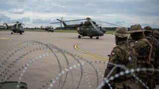 لهستان ۱۰ هزار نظامی در مرز بلاروس مستقر می‌کند