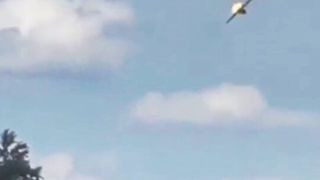 تصاویر لحظه هولناک سقوط میگ ۲۳ | خلبان و سرنشین جان سالم به در بردند