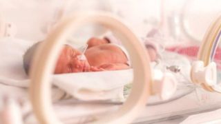 برای اولین بار در ایران؛ تولد فرزند سالم از زوج ناقل ۳ بیماری ژنتیکی