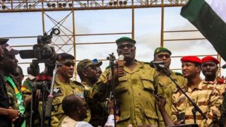 آغاز مذاکرات برای خروج نظامیان فرانسه از نیجر