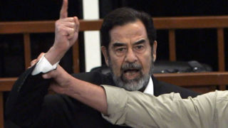 حضور افسران اطلاعاتی ایران هنگام اعدام «صدام»/ آن‌ها عمداً فارسی صحبت می‌کردند