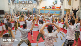 تنها ورزشی که به درازای تاریخ ایران با موسیقی زنده اجرا می‌شود