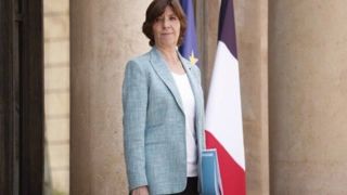 وزیر خارجه فرانسه به ارمنستان سفر می‌کند