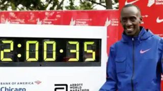 ورزشکار کنیایی رکورد ماراتن دنیا را شکست